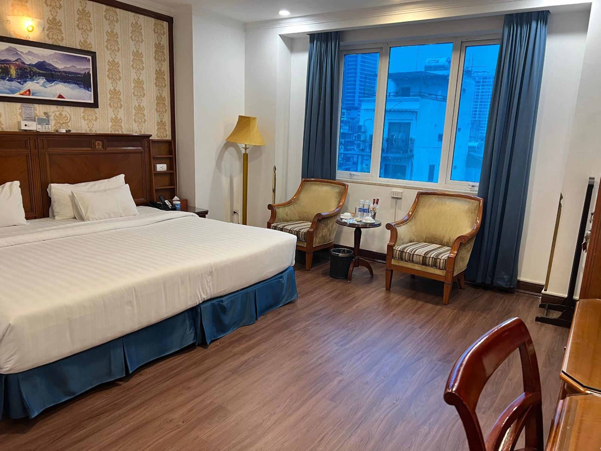 A25 Hotel - 19 Phan Dinh Phung Ханой Екстериор снимка