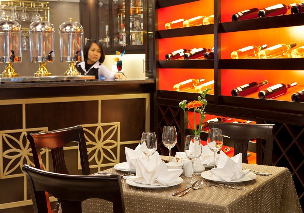 A25 Hotel - 19 Phan Dinh Phung Ханой Екстериор снимка